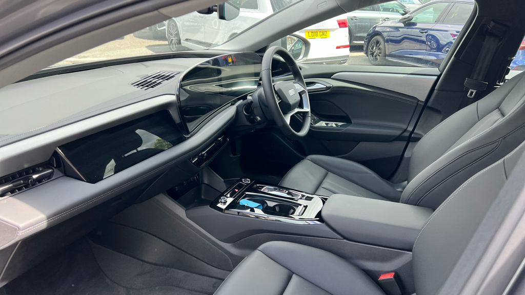 Audi A6 Avant A6 210Kw 83Kwh Sport DC25BUV Grey #2
