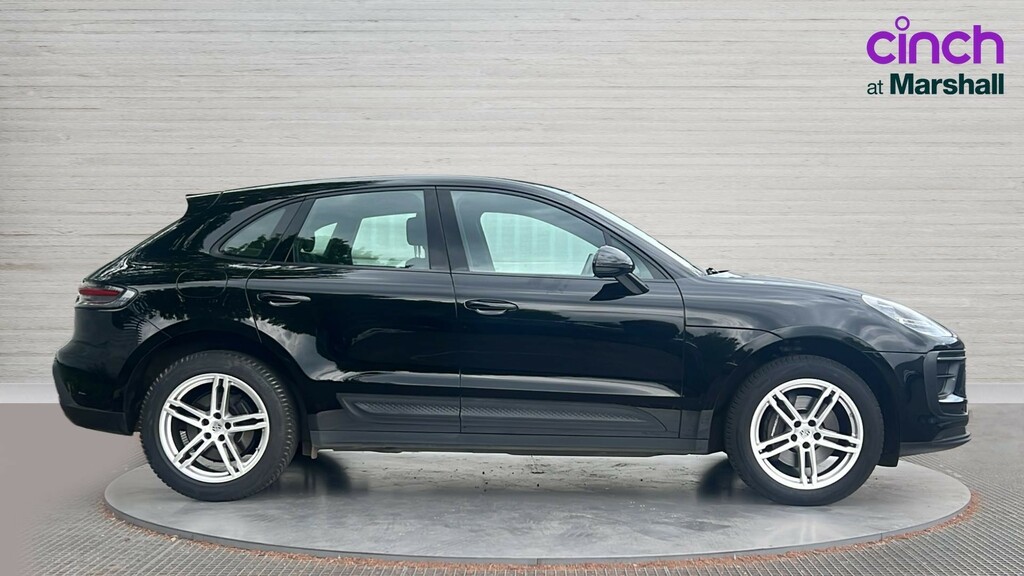 Porsche Macan Macan Estate Pdk KR22AYU Black #2