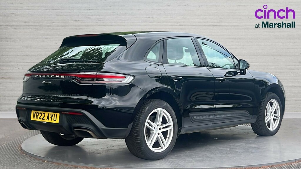 Porsche Macan Macan Estate Pdk KR22AYU Black #3