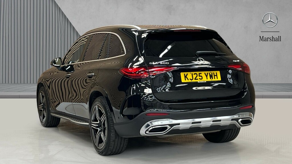 Mercedes-Benz GLC Class Glc 300 4Matic Amg Line Premium 9G-tronic KJ25YWH Black #2