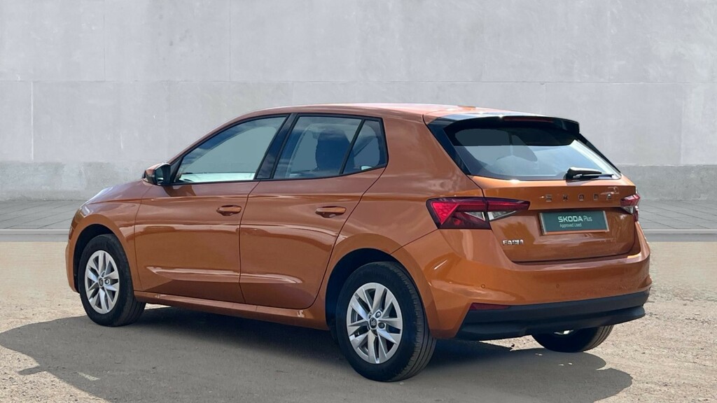 Skoda Fabia Fabia 1.0 Mpi 80 Se Edition KT25HKO Orange #3