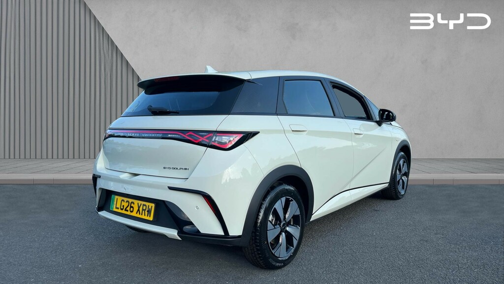 Byd Dolphin Dolphin 70Kw Active 44.9Kwh LG26XRW White #3