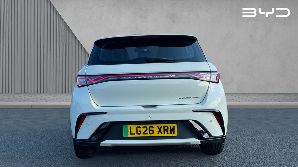 Byd Dolphin Dolphin 70Kw Active 44.9Kwh LG26XRW White #4
