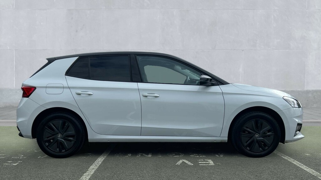Skoda Fabia Fabia 1.0 Tsi 116 Design Edition OW25RLU Black #4