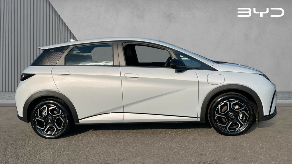 Byd Dolphin Dolphin 130Kw Boost 44.9Kwh LG26TZA White #2