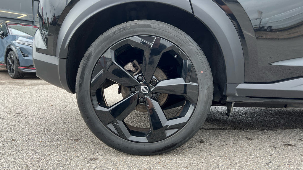 Nissan Juke Juke 1.6 Hybrid Tekna OW74XEY Black #4