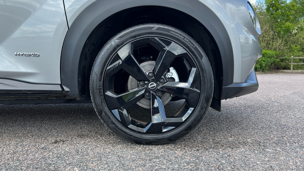 Nissan Juke Juke 1.6 Hybrid Tekna OW74XBN Silver #4