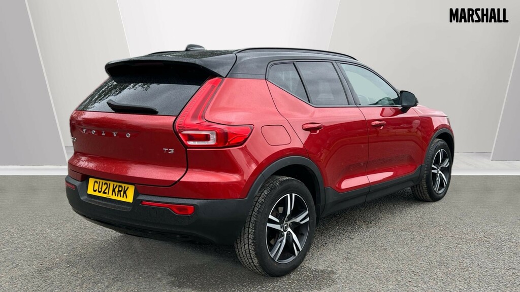 Volvo XC40 Xc40 1.5 T3 163 R Design Geartronic CU21KRK Red #2
