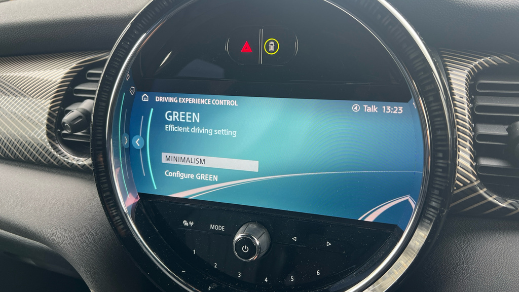 Mini Hatch Hatchback 1.5 Cooper Resolute Edition Premium HF23OGM Green #3