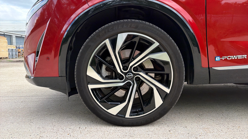 Nissan Qashqai Qashqai 1.5 E-power Tekna OW25TUY Red #4