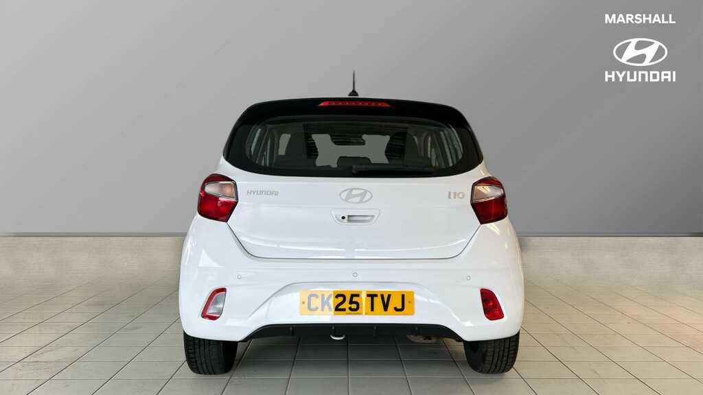 Hyundai I10 I10 1.0 58 Advance Nav CK25TVJ White #4
