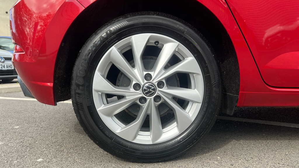 Volkswagen Polo Polo 1.0 Tsi Style WJ73PVD Red #5