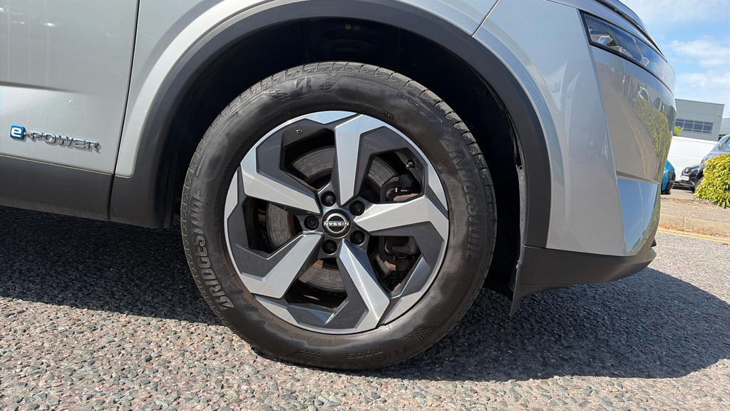 Nissan Qashqai Qashqai 1.5 E-power Acenta Premium DY23FWB Silver #4