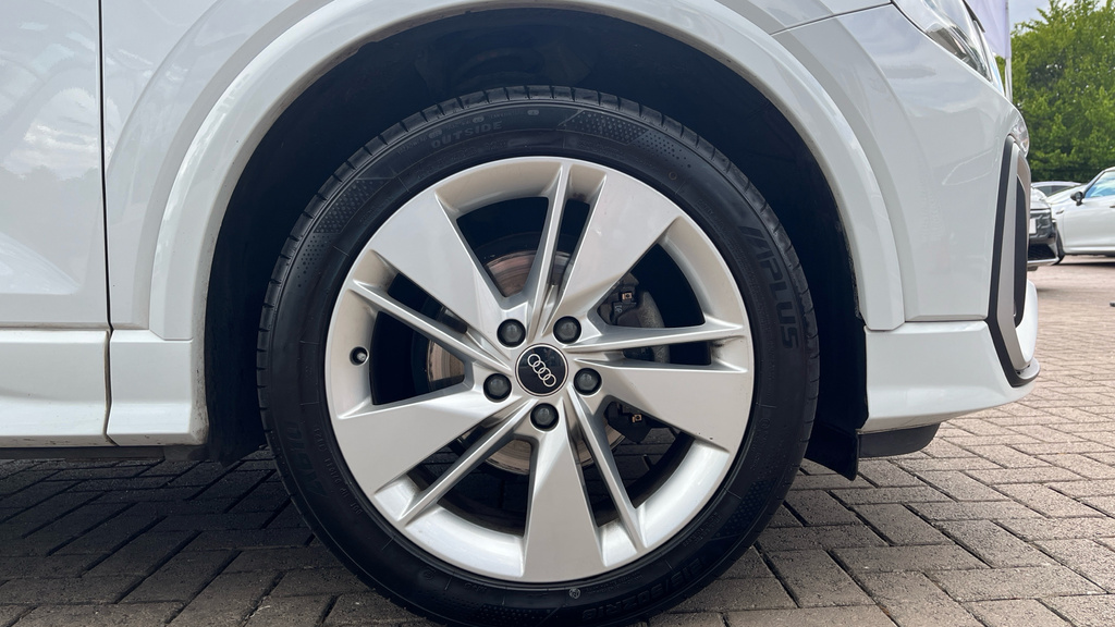 Audi Q2 Q2 35 Tfsi S Line S Tronic GL22WVC White #5