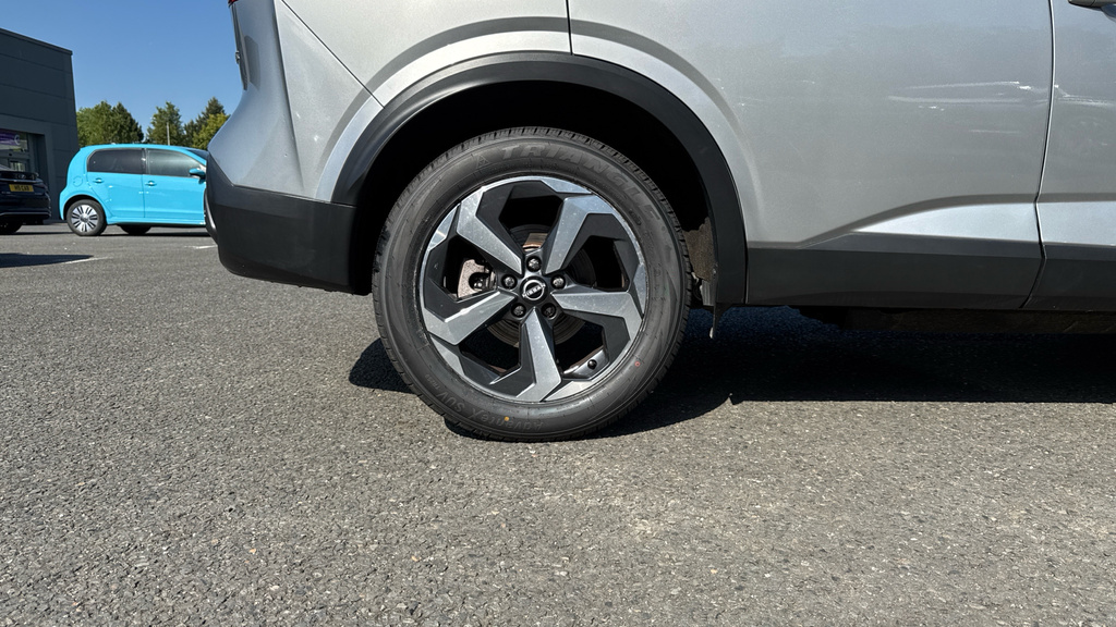 Nissan Qashqai Qashqai 1.5 E-power N-connecta DS72ZLO Silver #4