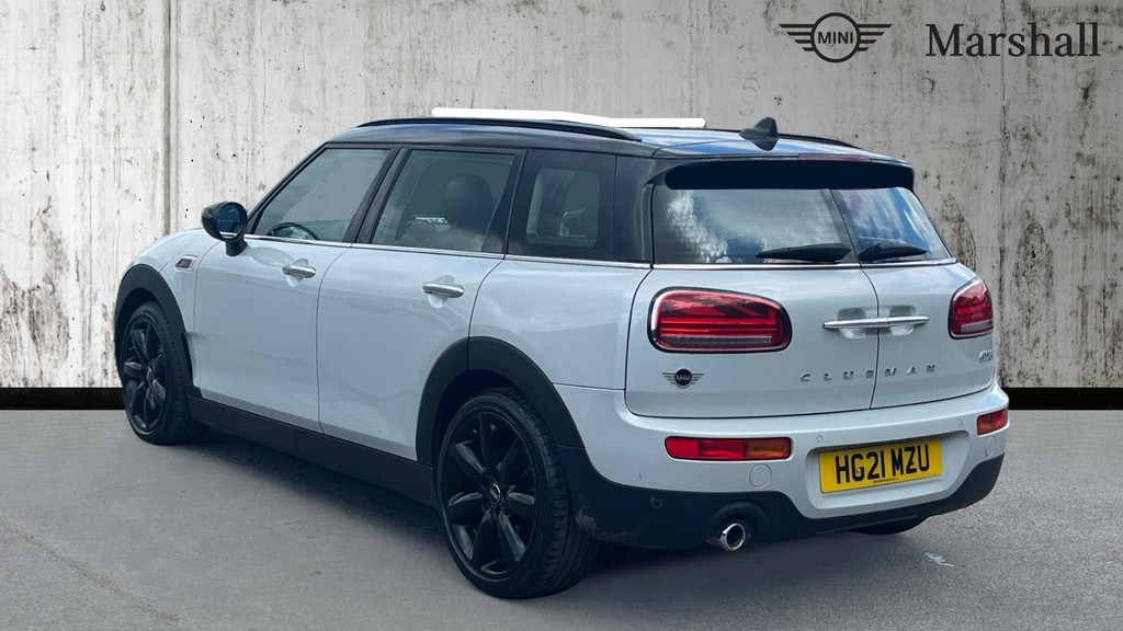 Mini Clubman Clubman 1.5 Cooper Exclusive 6Dr Comfortnav HG21MZU White #2
