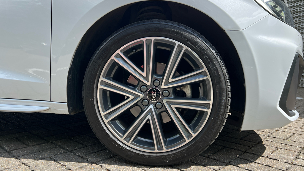 Audi A1 A1 35 Tfsi S Line S Tronic GN74YPZ White #5