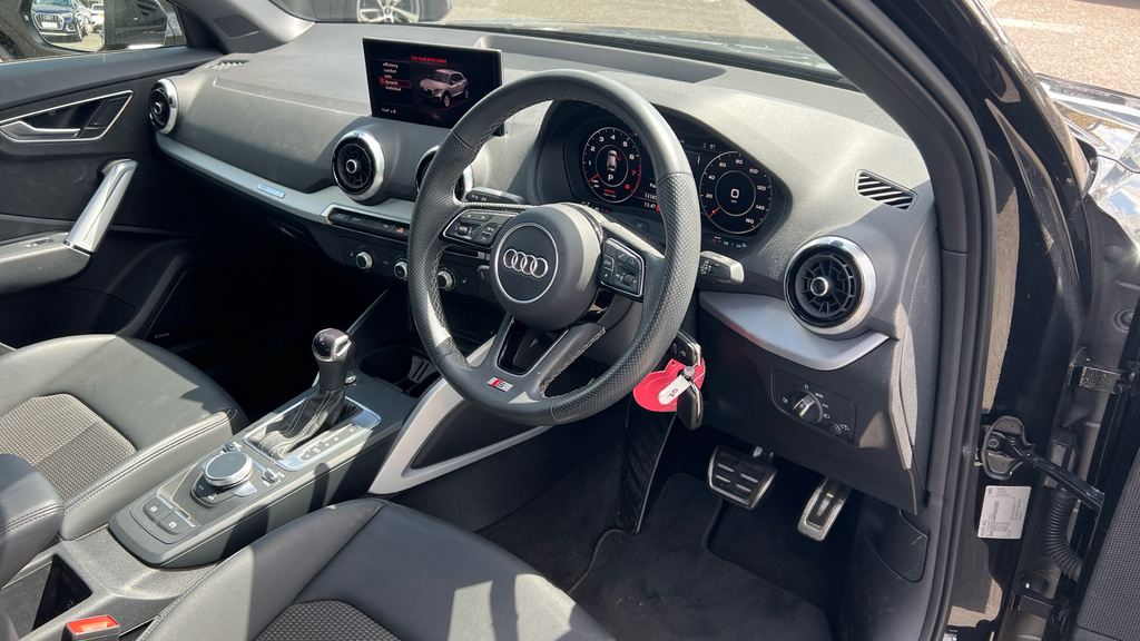 Audi Q2 Q2 35 Tfsi S Line S Tronic VN23AEJ Black #6