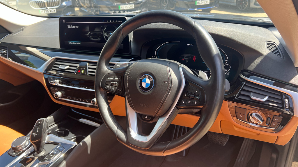 BMW 5 Series 5 Series 530E Se YK23VGH Black #5