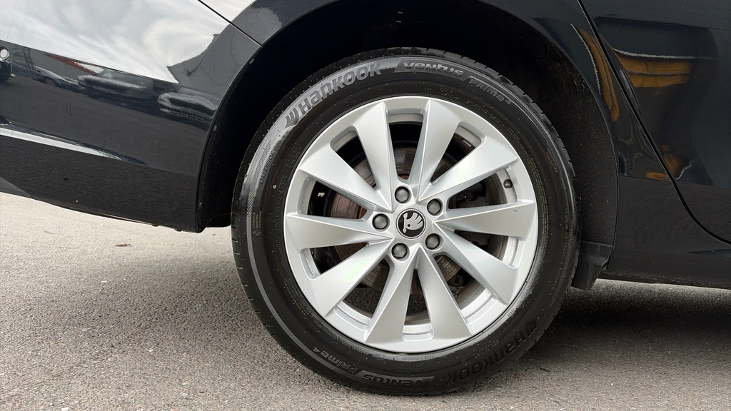 Skoda Superb Superb 2.0 Tdi Se Technology Dsg DE25YLA Black #5