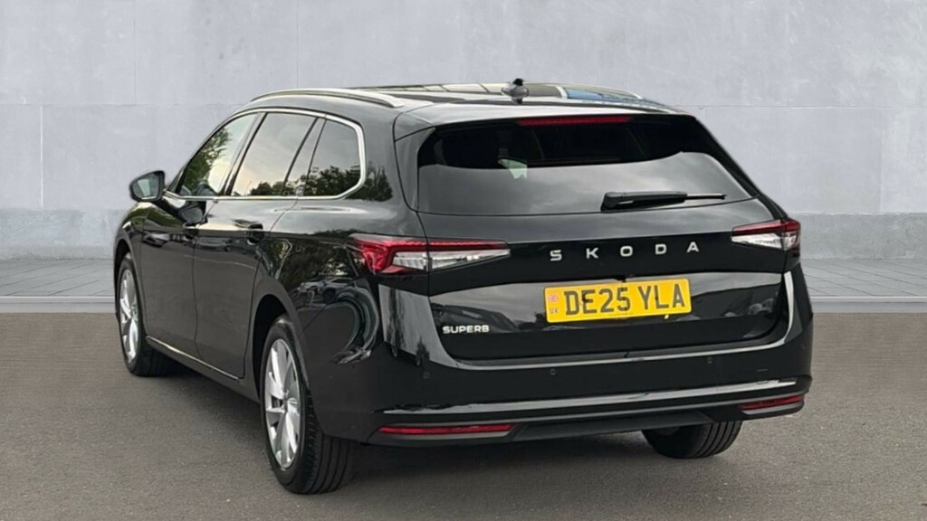 Skoda Superb Superb 2.0 Tdi Se Technology Dsg DE25YLA Black #3