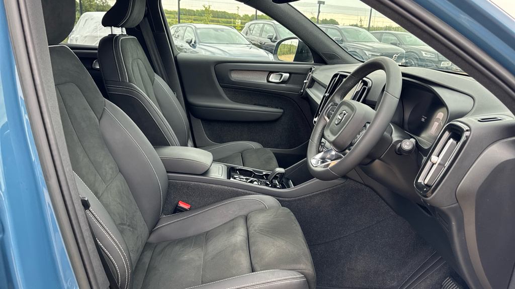 Volvo XC40 Xc40 2.0 B4p Plus Dark Awd CK23LXJ Blue #6