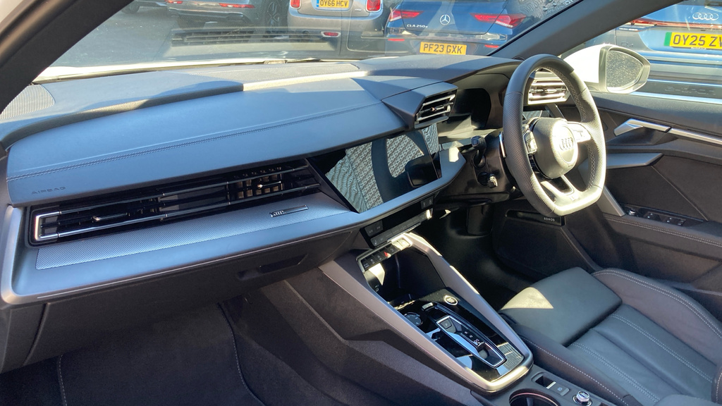 Audi A3 A3 35 Tfsi S Line S Tronic OE25KUX White #2