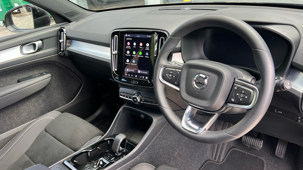 Volvo XC40 Xc40 2.0 B4p Plus Black Edition WF75DWA Black #4