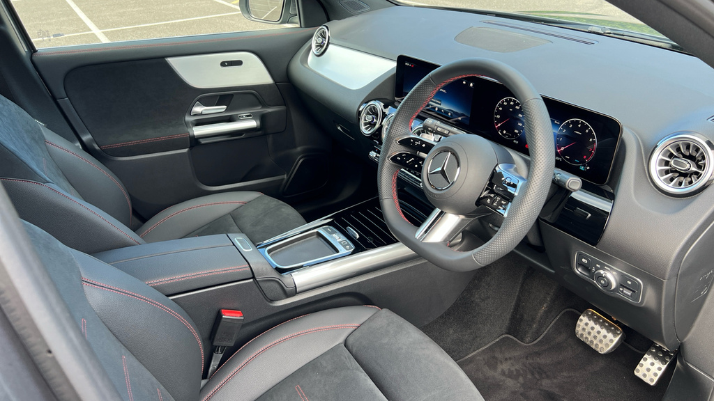 Mercedes-Benz GLA Class Gla 200 Amg Line Executive HV75JWK Grey #3