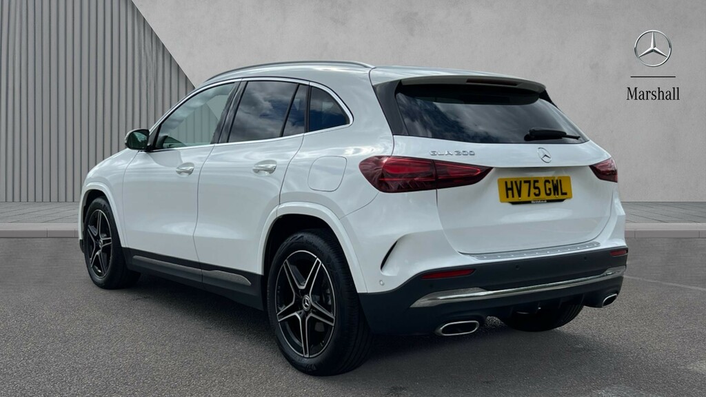Mercedes-Benz GLA Class Gla 200 Amg Line Executive HV75GWL White #2