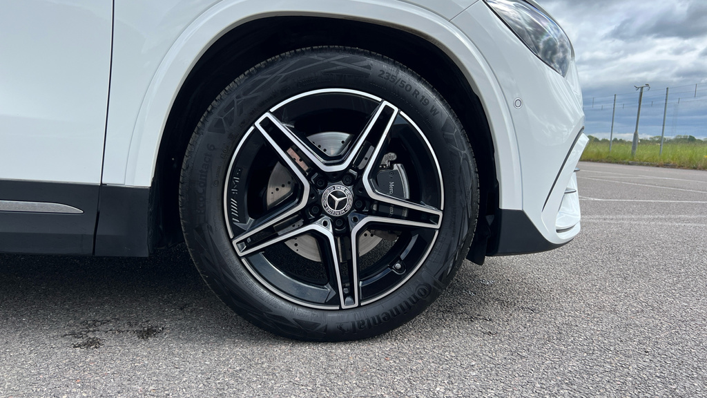 Mercedes-Benz GLA Class Gla 200 Amg Line Executive HV75GWL White #5