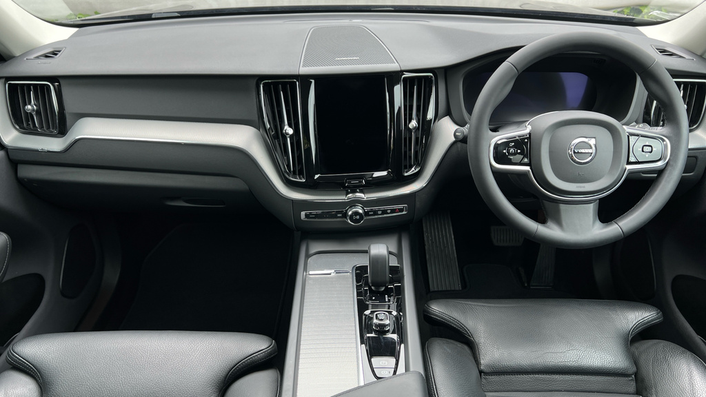Volvo XC60 Xc60 2.0 B4p Plus Dark Geartronic YS72OHT Grey #5