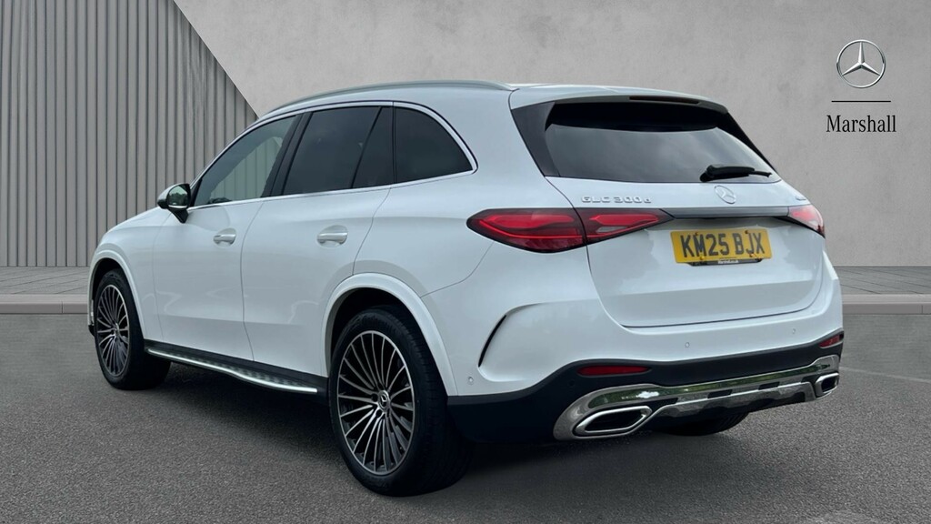 Mercedes-Benz GLC Class Glc 300D 4Matic Amg Line Premium 9G-tronic KM25BJX White #2