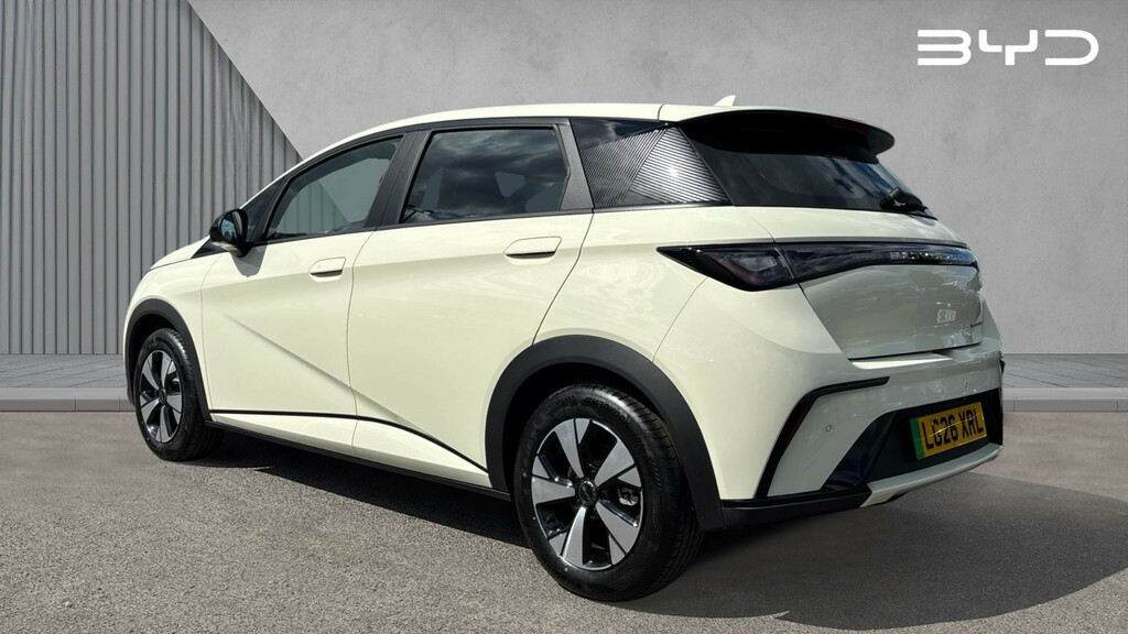 Byd Dolphin Dolphin 70Kw Active 44.9Kwh LG26XRL White #5