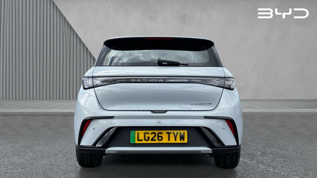 Byd Dolphin Dolphin 130Kw Boost 44.9Kwh LG26TYW White #4