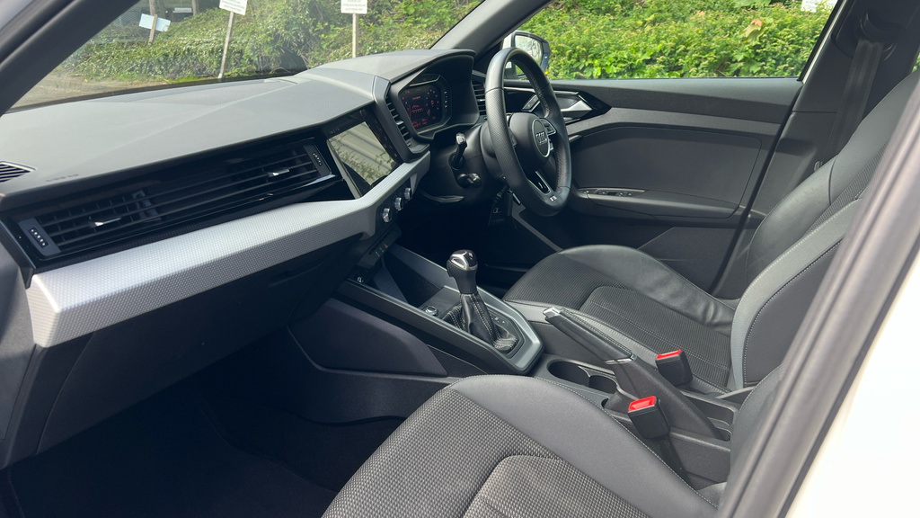Audi A1 A1 25 Tfsi S Line S Tronic LV72RKX White #2