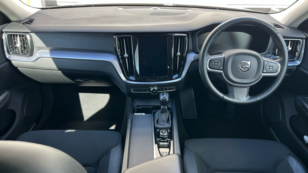 Volvo V60 V60 2.0 D3 Momentum Grey #5