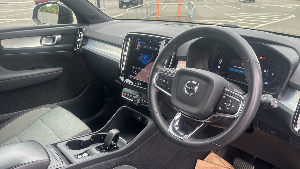 Volvo XC40 Xc40 2.0 B3p Core WD72GVX Black #4