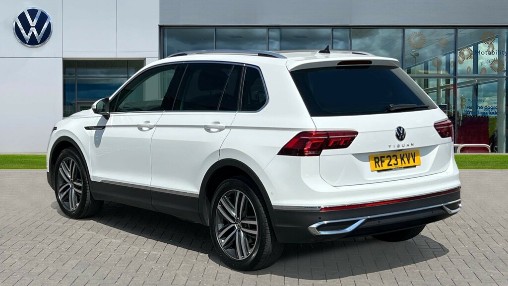 Volkswagen Tiguan Tiguan 1.5 Tsi 150 Elegance Dsg RF23KVV White #3