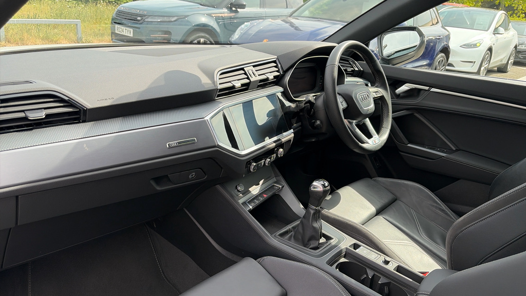 Audi Q3 Q3 35 Tfsi S Line OE22JZH White #2