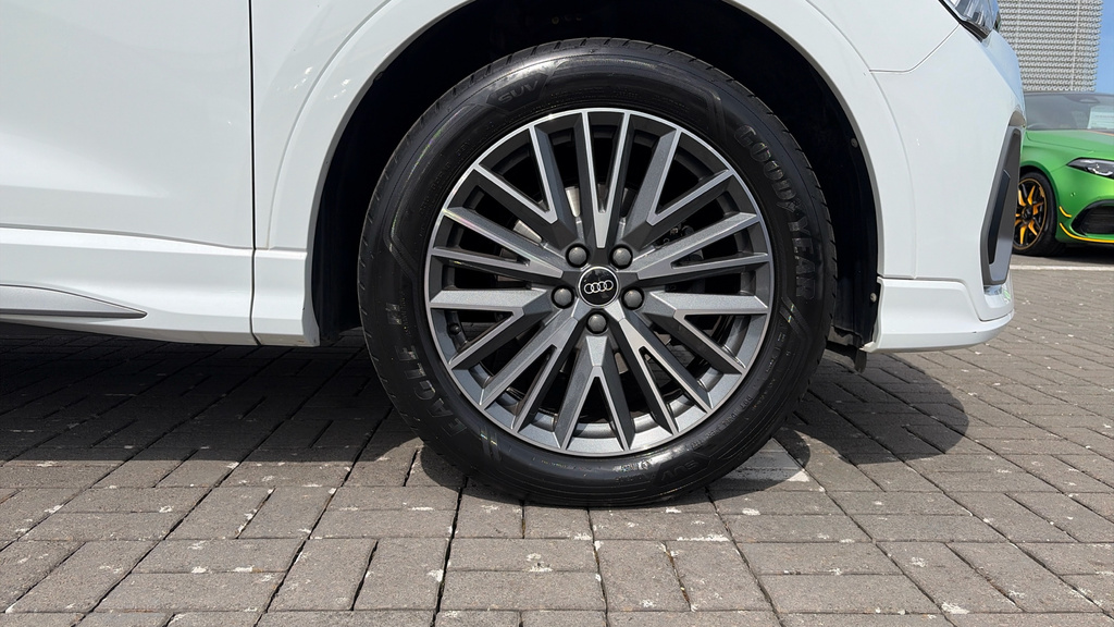 Audi Q3 Q3 35 Tfsi S Line OE22JZH White #5