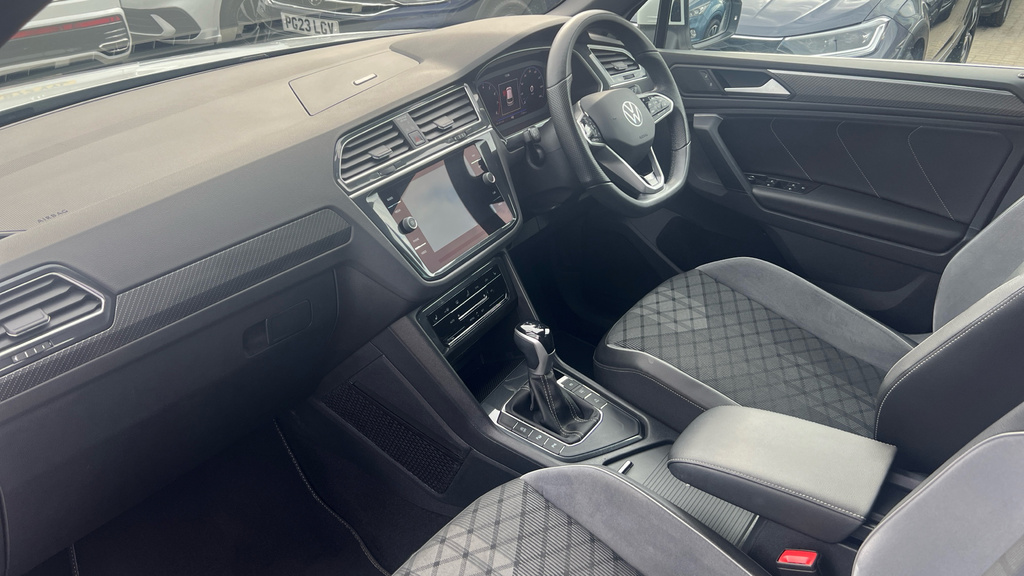 Volkswagen Tiguan Tiguan 1.5 Tsi 150 R-line Dsg PJ23BXX White #2