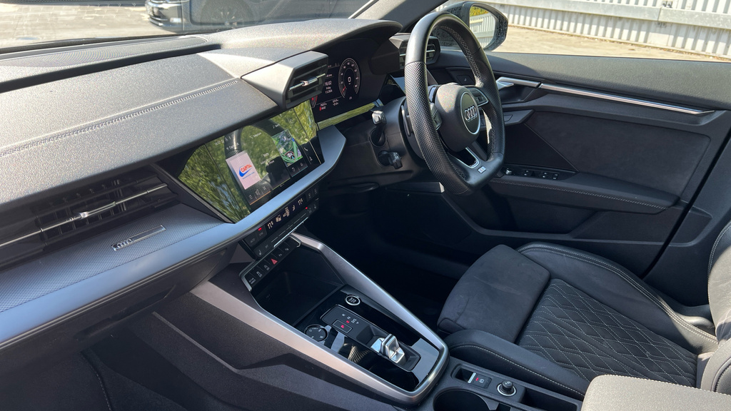 Audi A3 A3 35 Tdi Edition 1 S Tronic GL23OYA Black #2