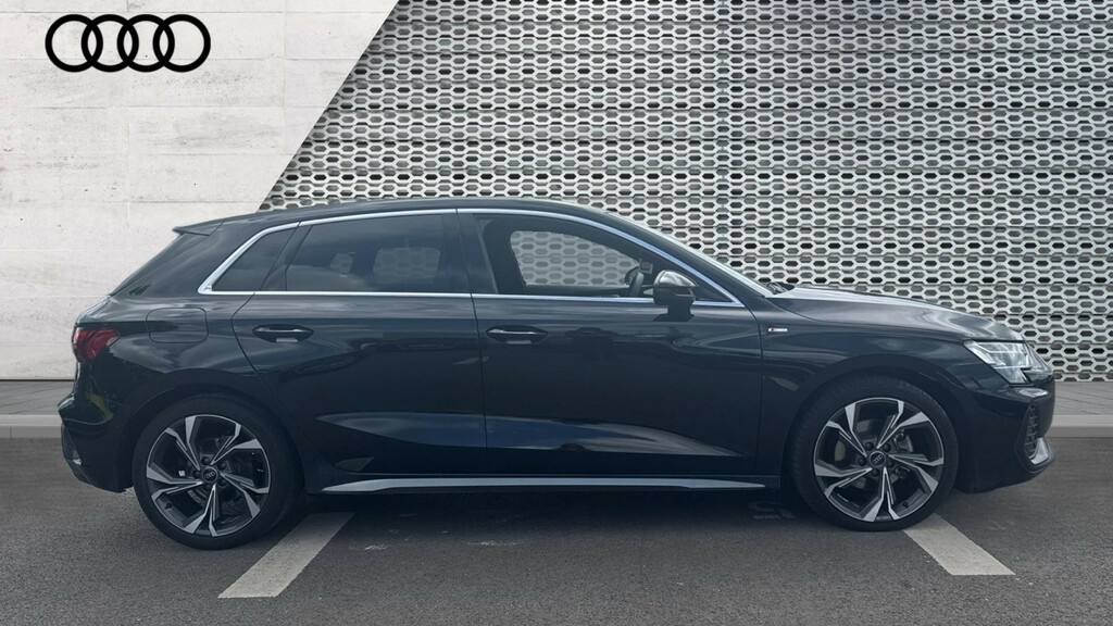 Audi A3 A3 1.5 Tfsi 116 S Line S Tronic WG75XNW Black #4