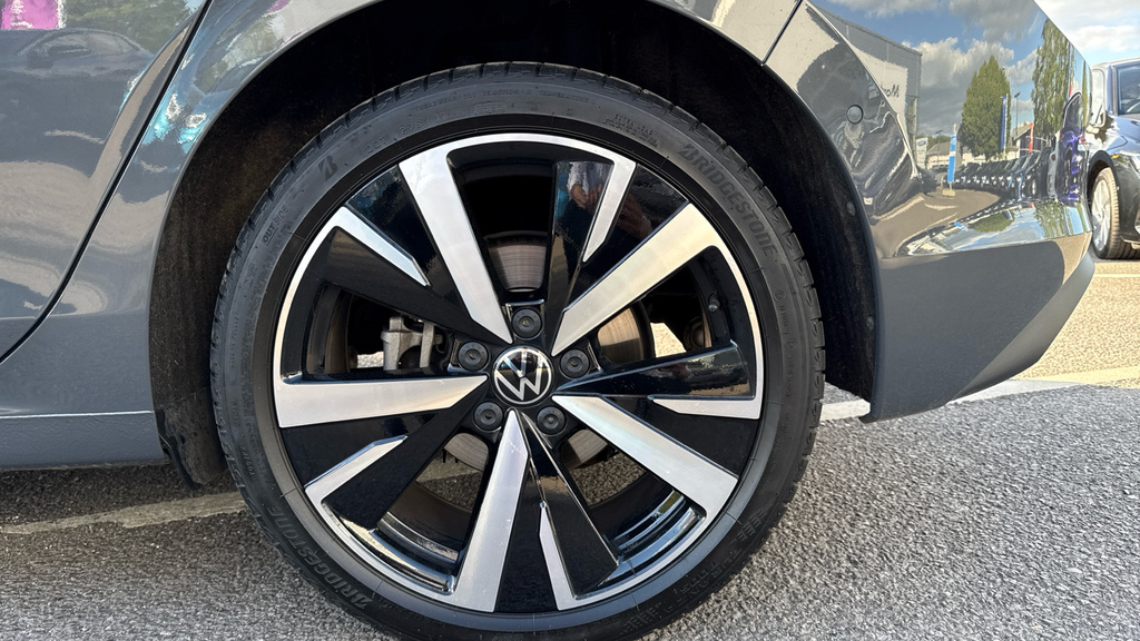 Volkswagen Golf Golf 1.5 Etsi 150 Match Dsg OX75EVF Grey #5
