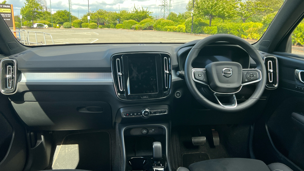 Volvo XC40 Xc40 2.0 B4p Plus Dark RV75PXS Black #5