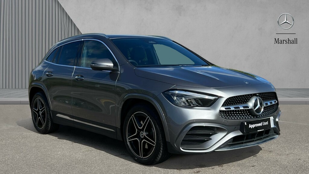 Mercedes-Benz GLA Class Gla 200 Amg Line Executive Grey
