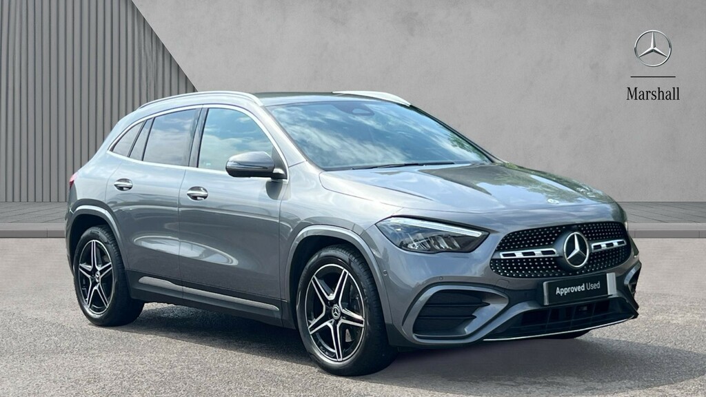 Mercedes-Benz GLA Class Gla 200 Amg Line Executive Grey