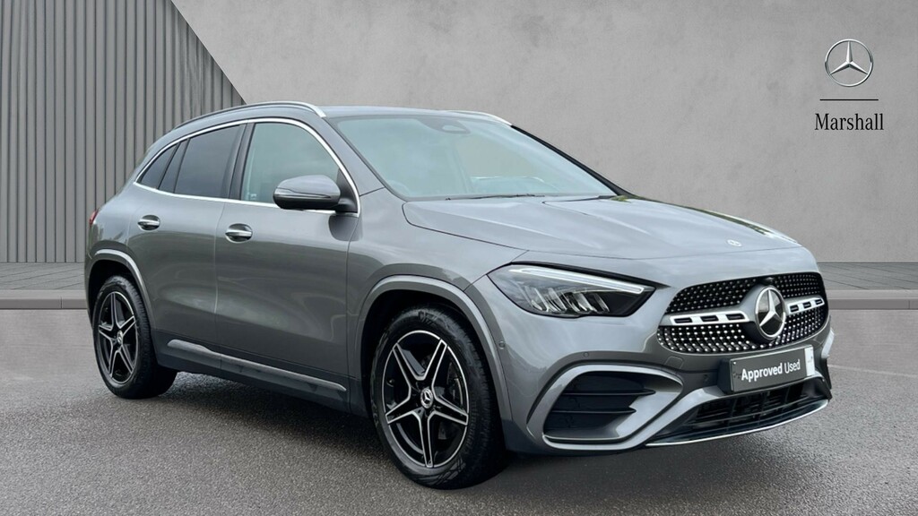 Mercedes-Benz GLA Class Gla 200 Amg Line Executive Grey