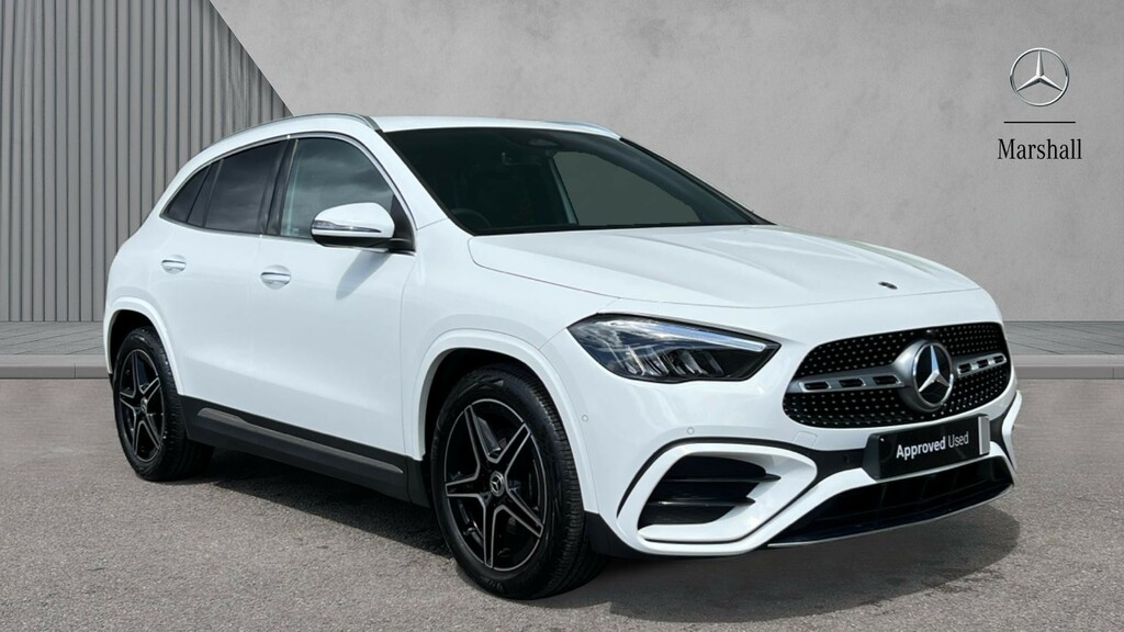 Mercedes-Benz GLA Class Gla 200 Amg Line Executive White